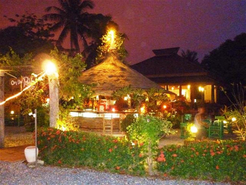 Euro Lanta White Rock Resort Koh Lanta Exterior foto