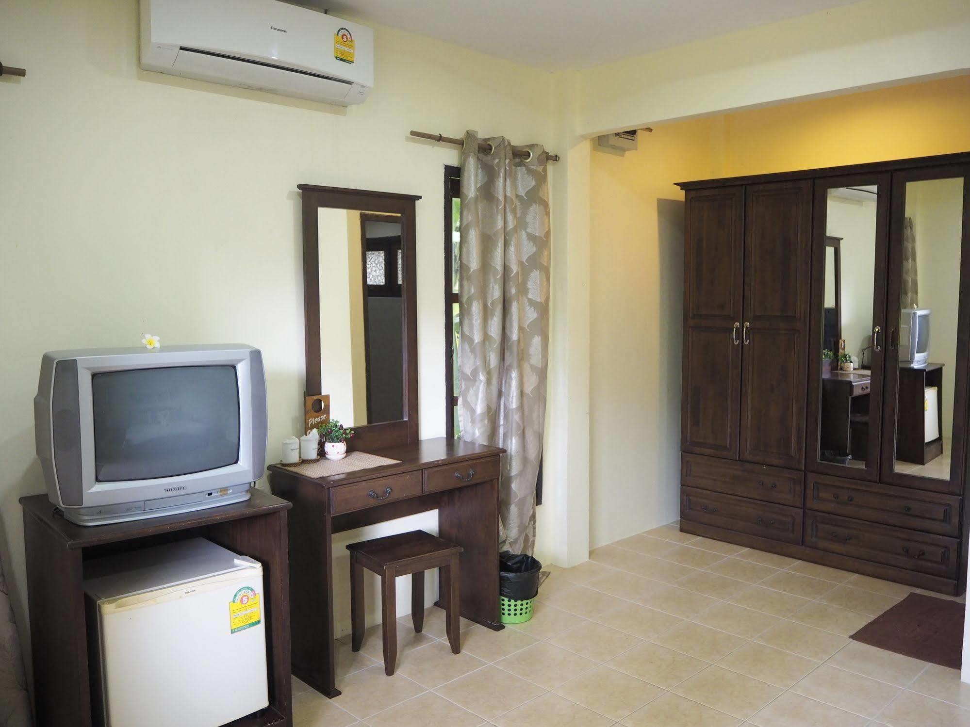 Euro Lanta White Rock Resort Koh Lanta Exterior foto