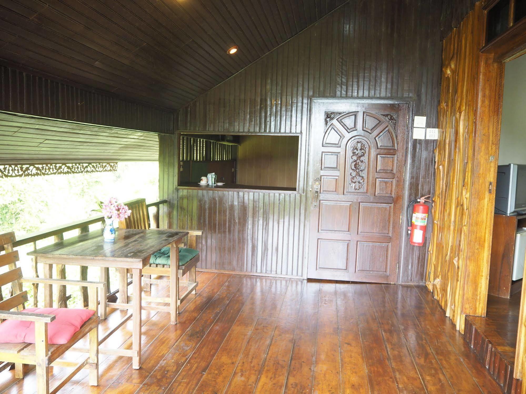 Euro Lanta White Rock Resort Koh Lanta Exterior foto