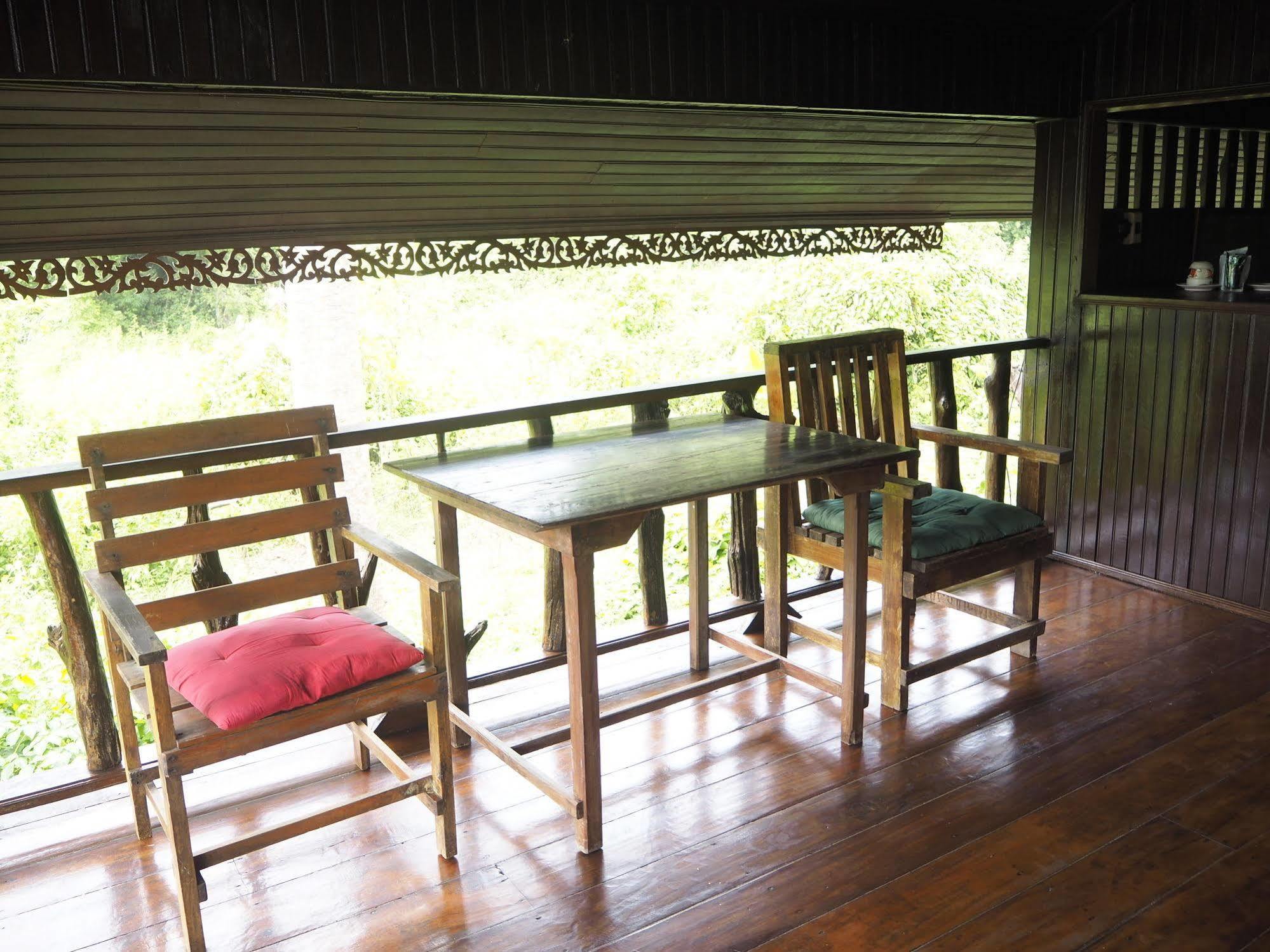 Euro Lanta White Rock Resort Koh Lanta Exterior foto